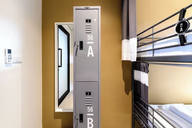 Bunk bed Female Dormitory Room