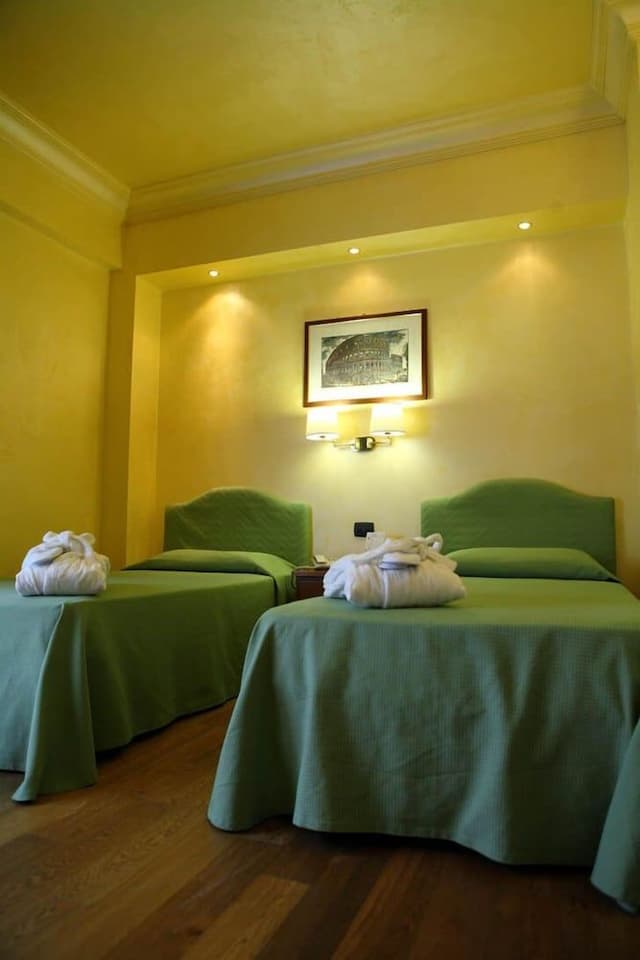 Double or Twin Room, 1 Double or 2 Twin Beds