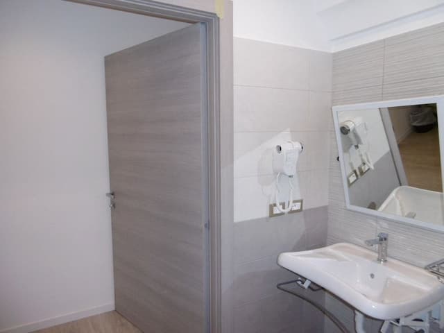 Senior Double or Twin Room NO A/C