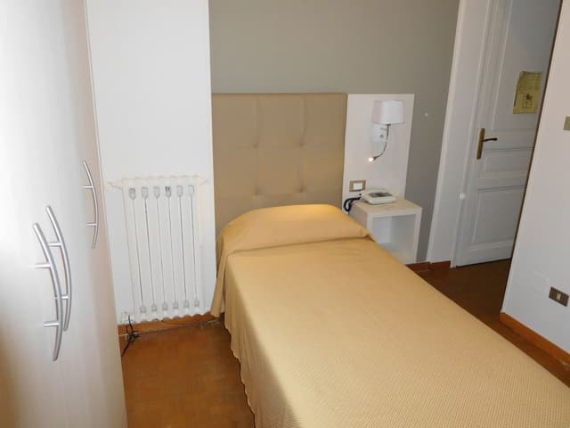 Basic Single Room, 1 Twin Bed NO A/C