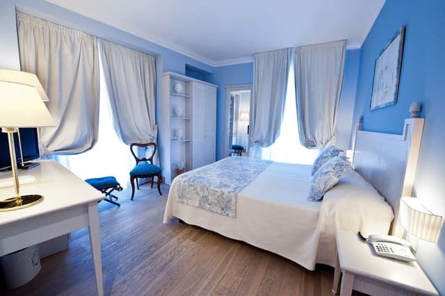 Romantic Double Room, City View