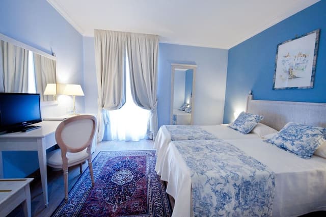Romantic Double Room, City View