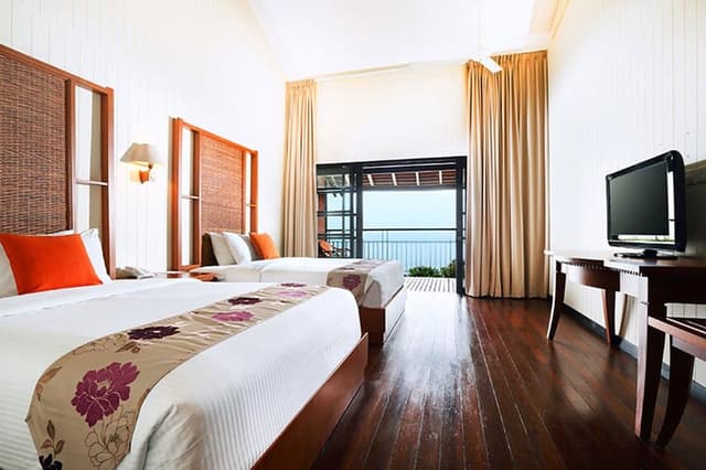 Riani Deluxe Beachfront
