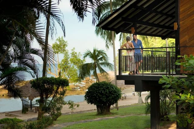 Riani Deluxe Beachfront