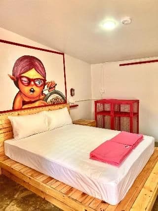DOUBLE QUEEN SIZE BED