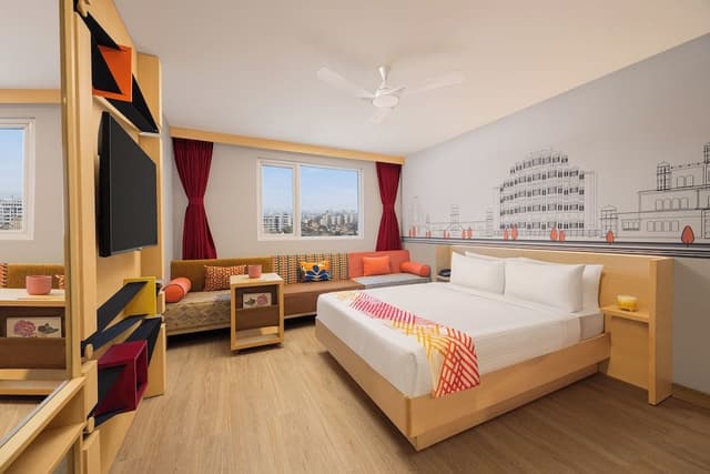 Luxe Queen Room