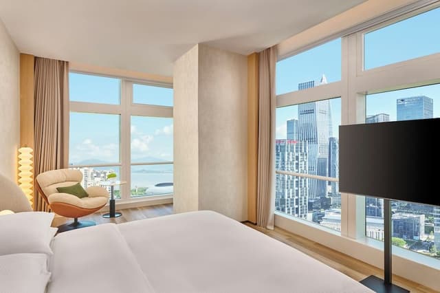 KING PREMIUM ROOM BAY VIEW
