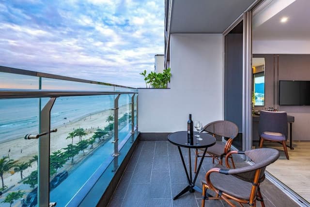 2 Bedroom Residence Oceanfront