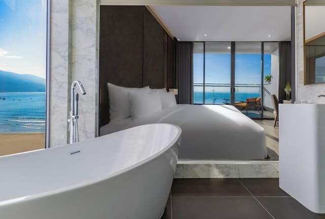 3 Bedroom Residence Oceanfront