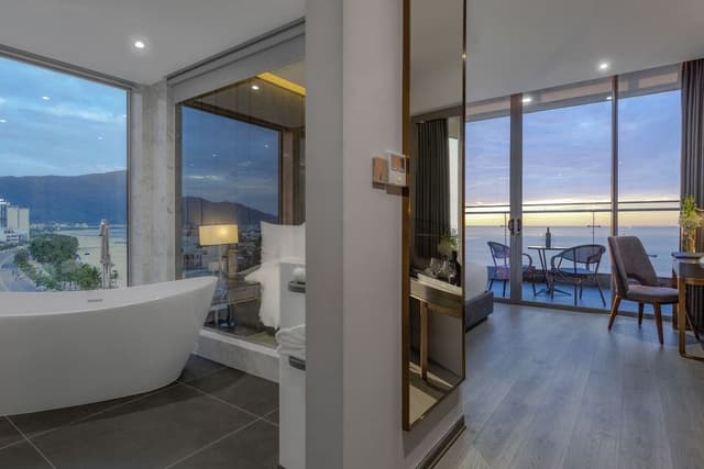 3 Bedroom Residence Oceanfront