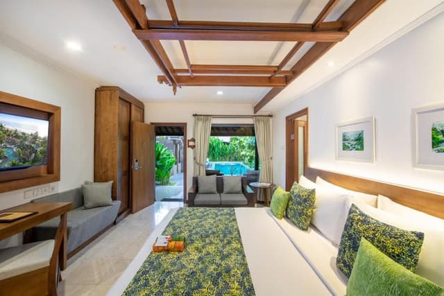 Deluxe Pool Villa