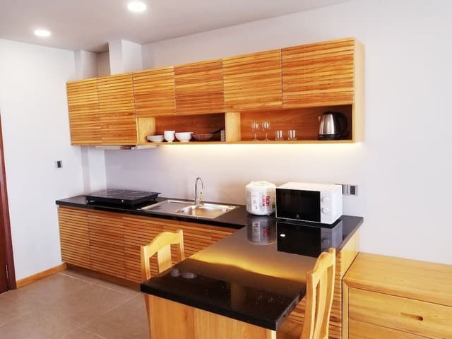 Deluxe Studio, 1 King Bed, Beach View