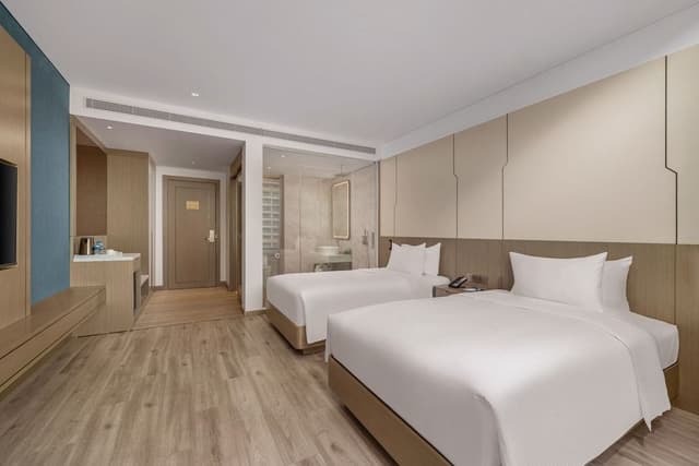 Deluxe Twin Partial Sea View