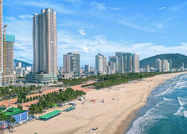 Deluxe Suite, 2 Bedrooms, Balcony, Partial Ocean View (Family)