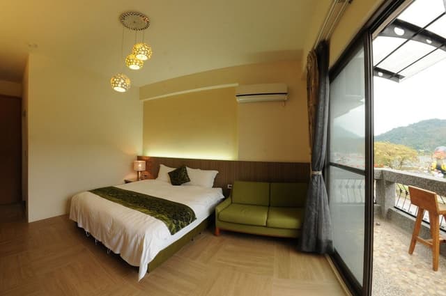Honeymoon Double Room, Balcony, Lake View