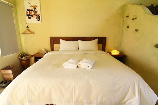 Deluxe Double Room, 1 Queen Bed, Bathtub, Ocean View