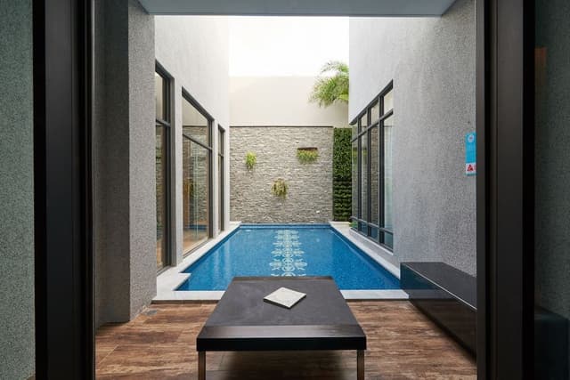 Suite Within Swimming Pool