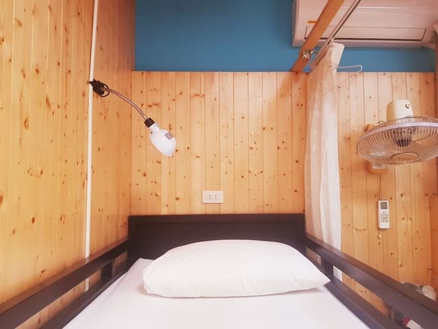 1 Bed in 6-people Dorm (Bunk Beds)