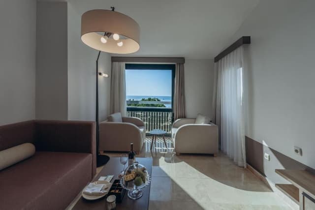 Suite with Sea View
