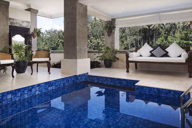 Pool Suite