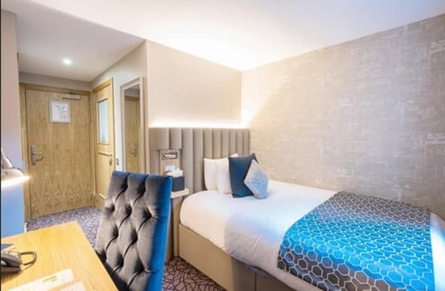 Deluxe Single Room