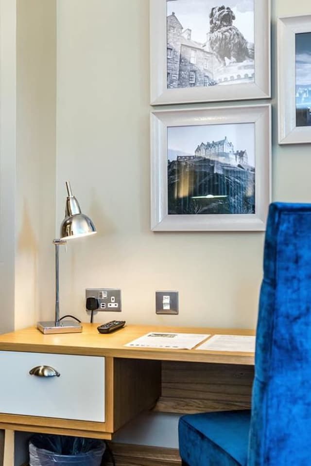 Deluxe Double Room Single Use, Ensuite
