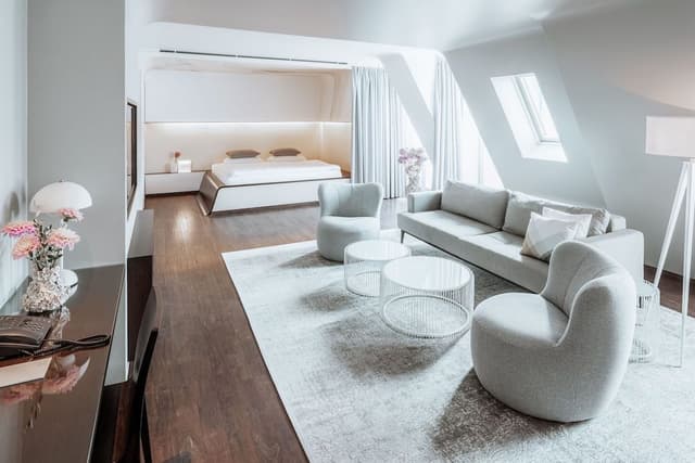 Design Penthouse, Courtyard View