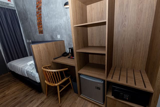 Standard Single Room
