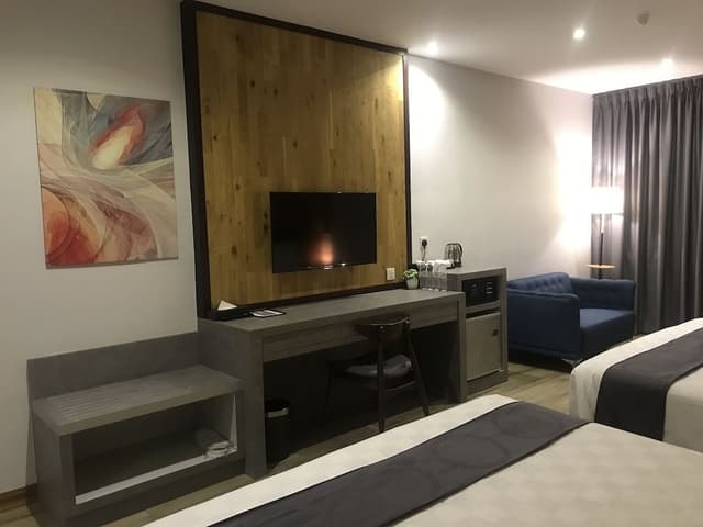 Family Suite, City View