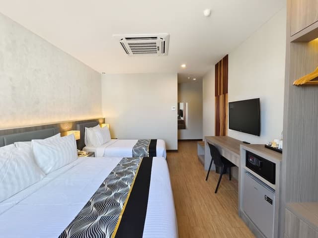 Deluxe Triple Room