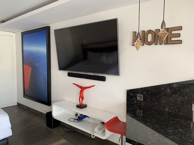 Design Studio Suite, 1 King Bed, City View