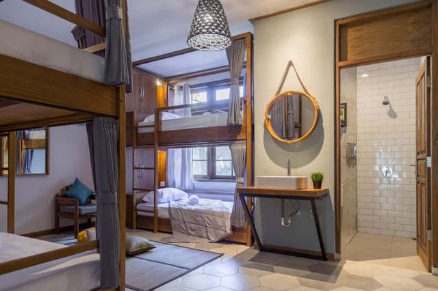 City Quadruple Room