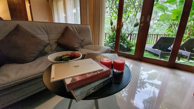 Honeymoon Room