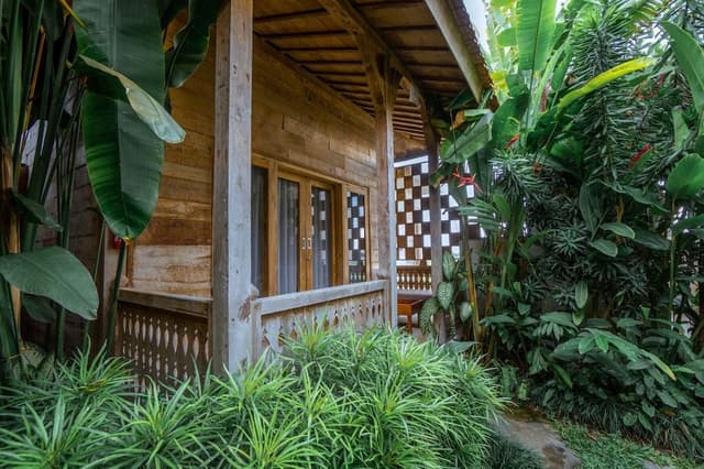 Joglo 1 Bedroom Shared Pool