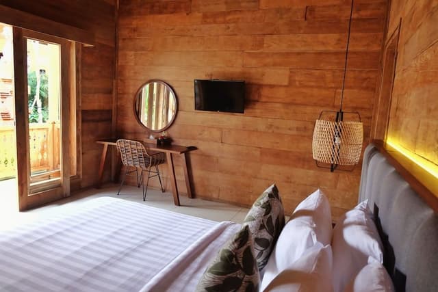 Joglo 1 Bedroom Shared Pool