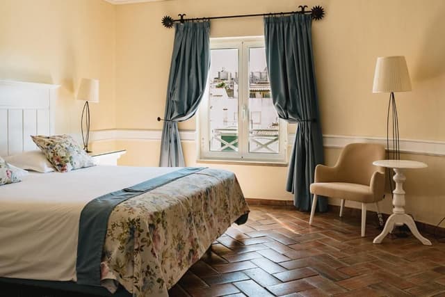 Classic Room with City View