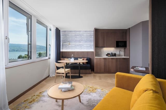 Suite with Kitchenette Lake View