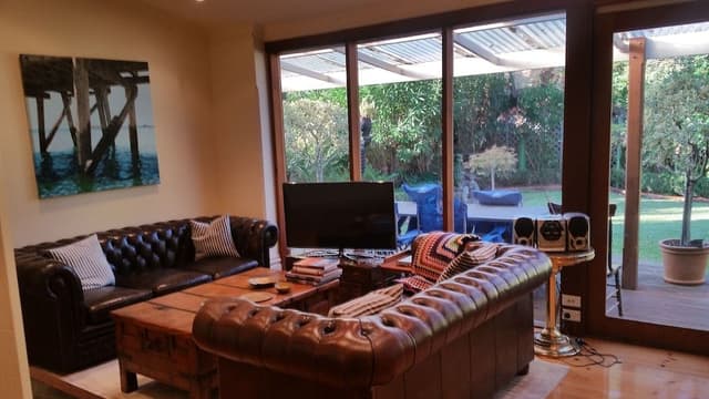 Bishop's Garden Suite - 82 Molesworth Street