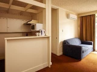 DOUBLE QUEEN SIZE BED