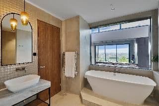 SUITE ONE BEDROOM
