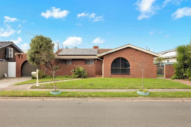 Standard House, Multiple Beds, Kitchen (Pet Friendly)