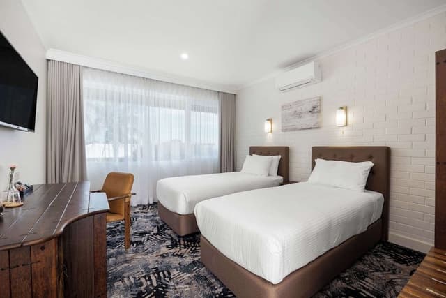 Standard Room, 2 Twin Beds, Garden View