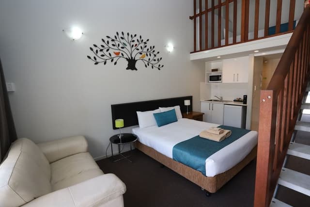 Deluxe Twin Room (Not Pets Friendly)