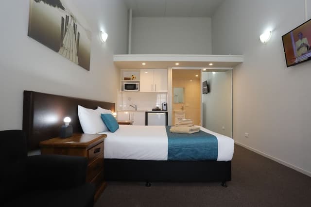 Disabled Queen Room (Not Pets Friendly)
