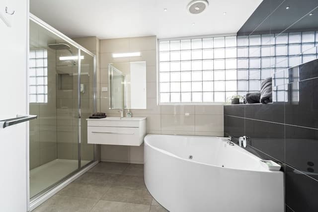 Spa bath room
