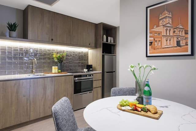 Superior One Bedroom Apartment with Balcony