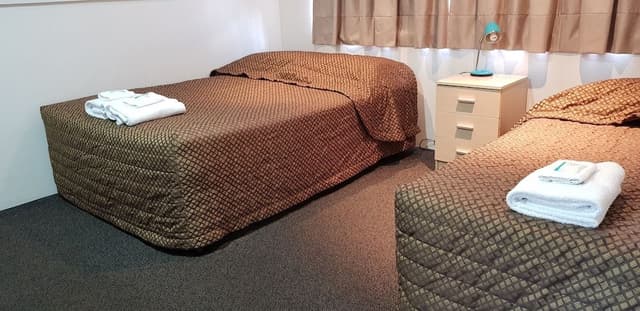 Motel Deluxe Twin Share