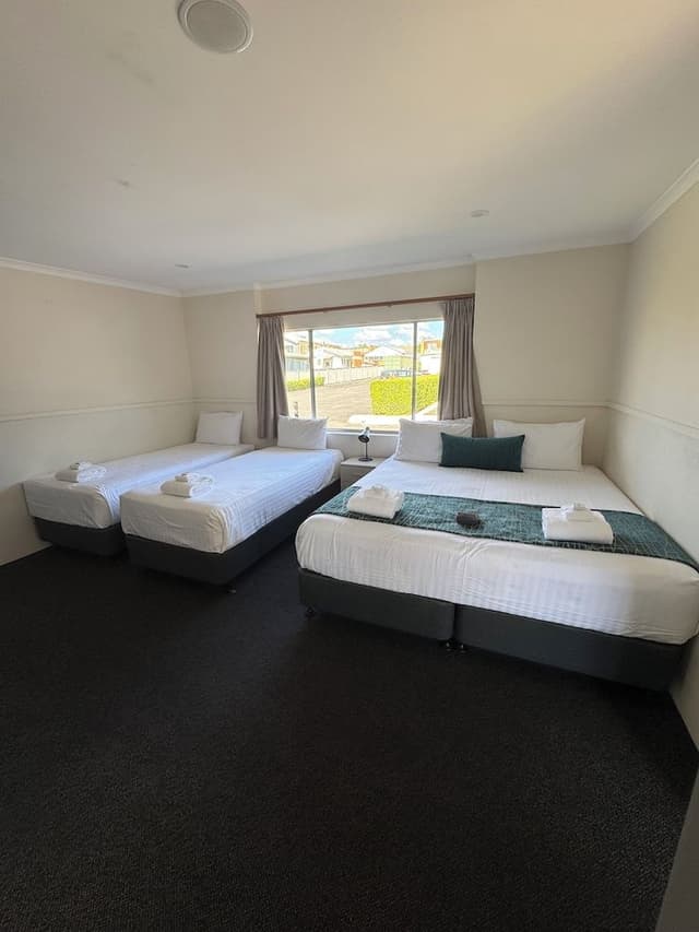 Motel Deluxe Twin Share