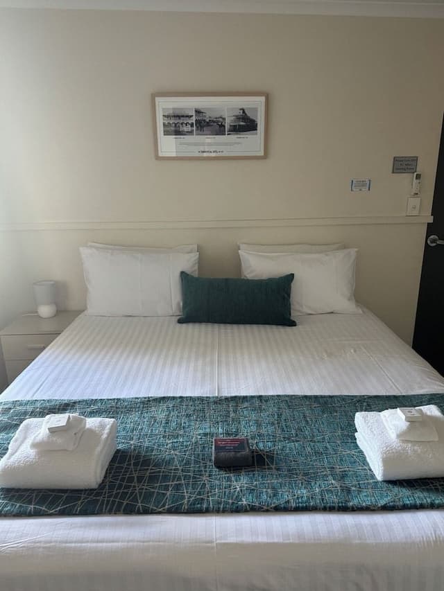 Motel Deluxe Twin Share