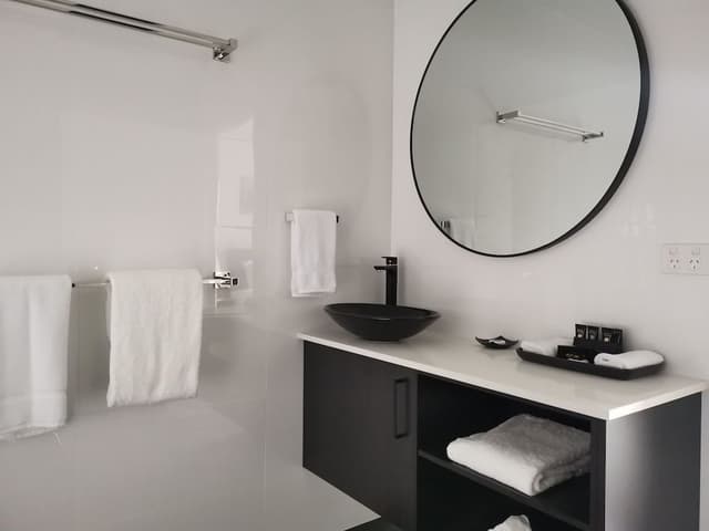 Studio Deluxe